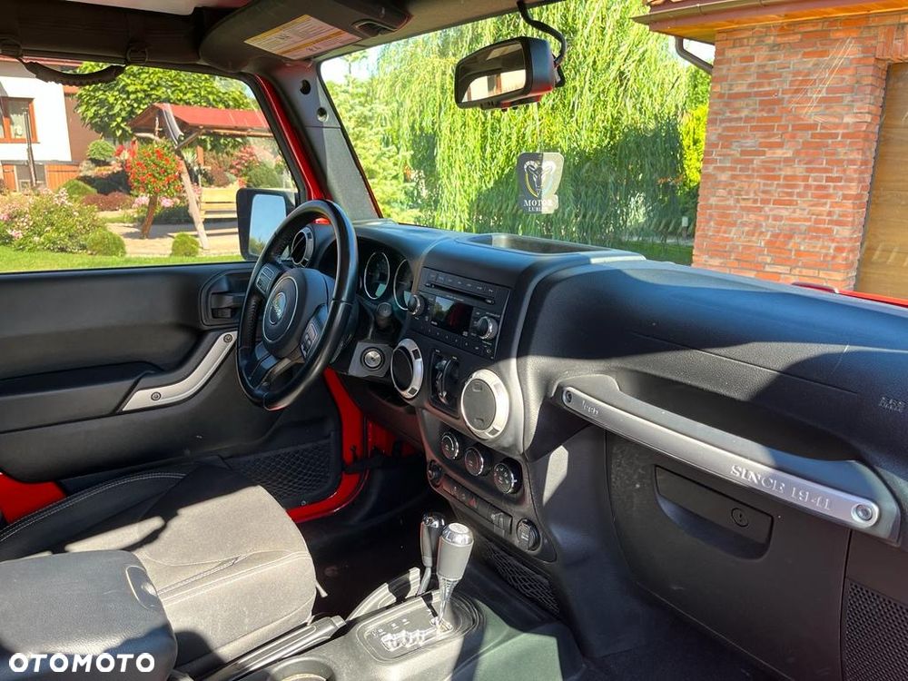 Jeep Wrangler - 10