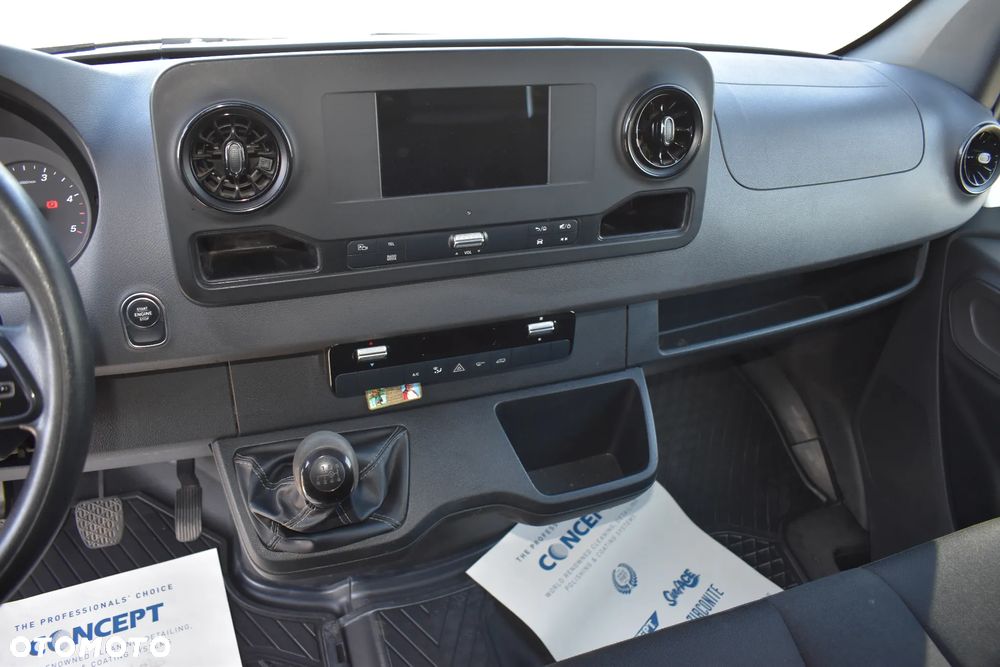 Mercedes-Benz Sprinter - 17