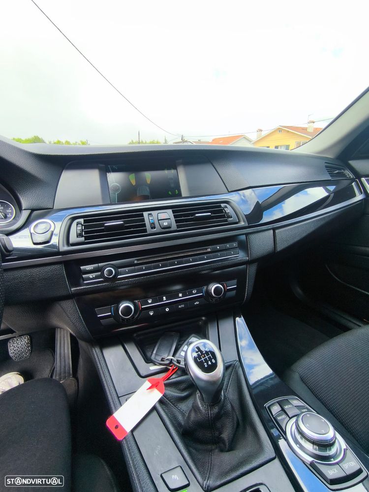 BMW 520 d Pack M - 11