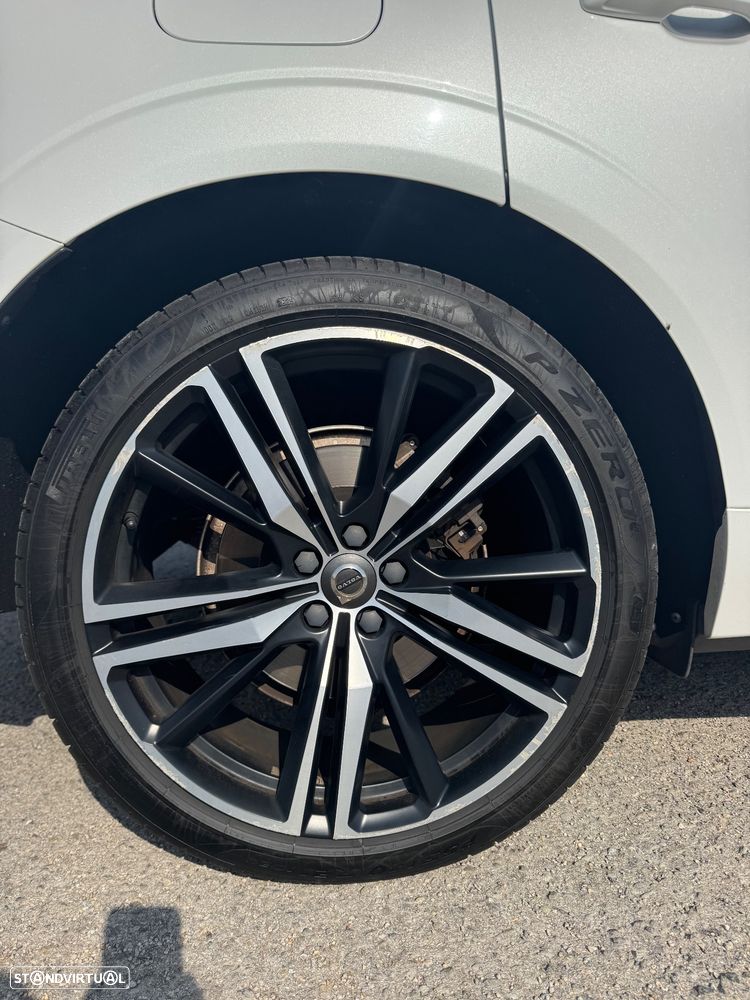 Volvo XC 60 2.0 T8 PHEV R-Design AWD - 35