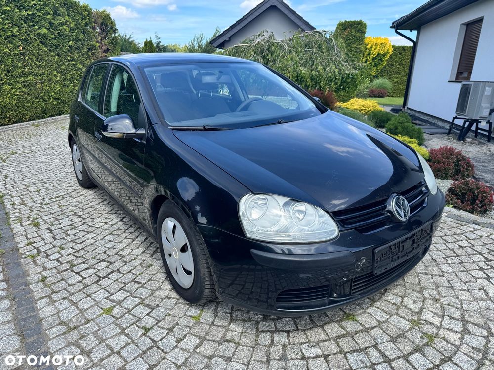 Volkswagen Golf - 6