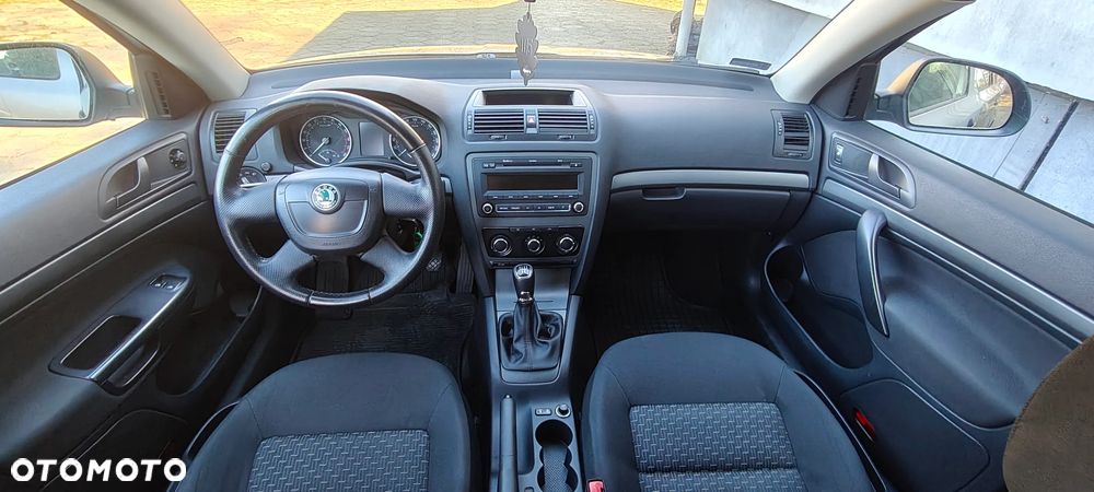 Skoda Octavia 1.6 TDI Ambiente - 6