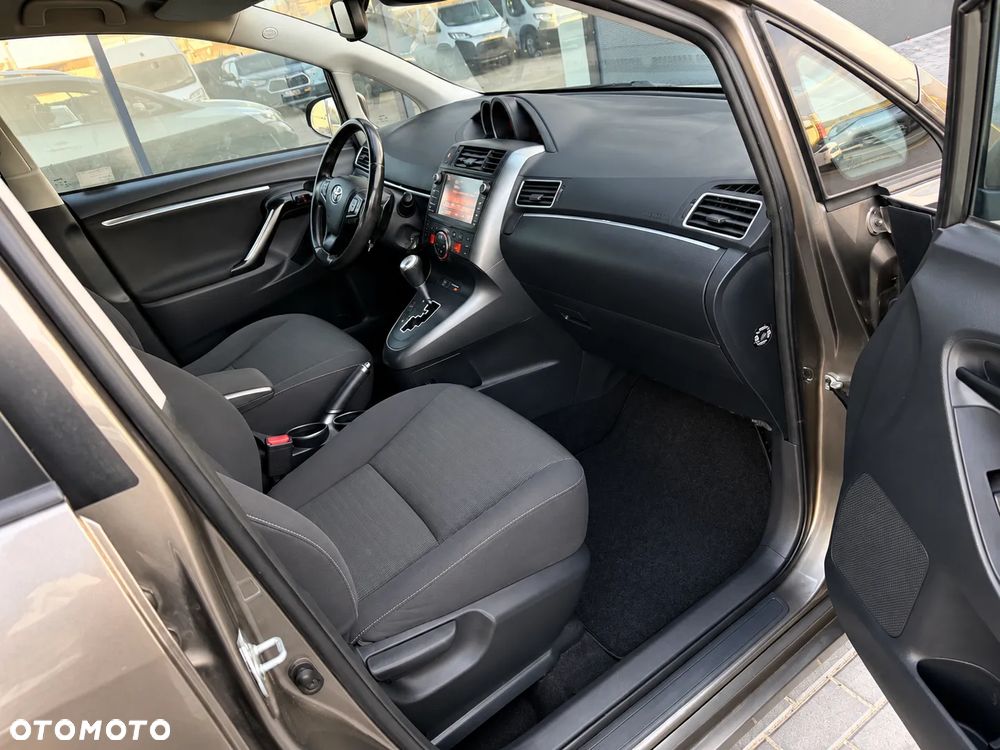 Toyota Verso 1.8 Business Edition 7os MS - 23