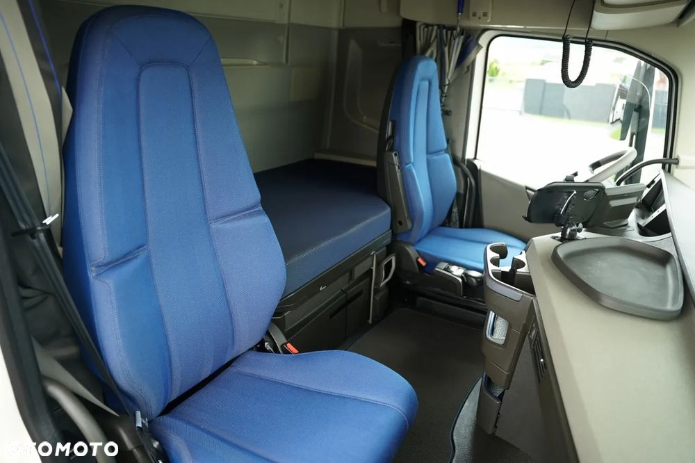 Volvo FH 500 / KLIMA POSTOJOWA  / I-SHIFT /  Z NIEMIEC / - 35