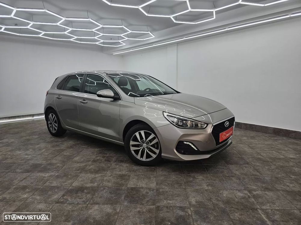 Hyundai i30 1.0 T-GDI Style — fotografia 9