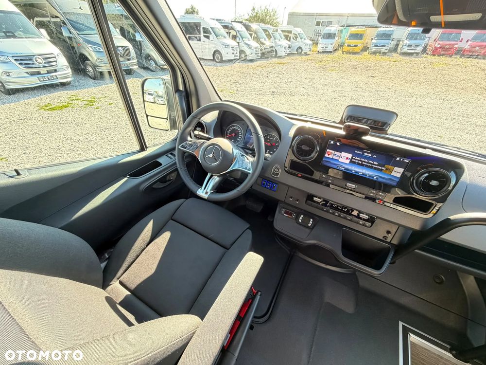 Mercedes-Benz Sprinter 519 - 27