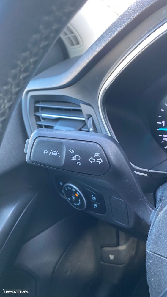 Ford Focus SW 1.5 TDCi EcoBlue Titanium - 30