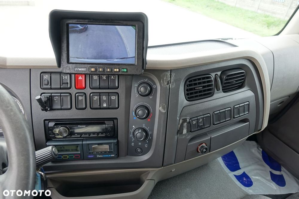 DAF LF 290 / CHŁODNIA / FRIGOBLOCK FK13 / EURO 6 / AUTOMAT / ROLETA / WINDA ZAŁADUNKOWA - 33