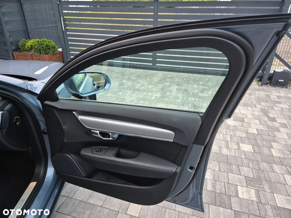 Volvo V90 D4 Geartronic Momentum - 11