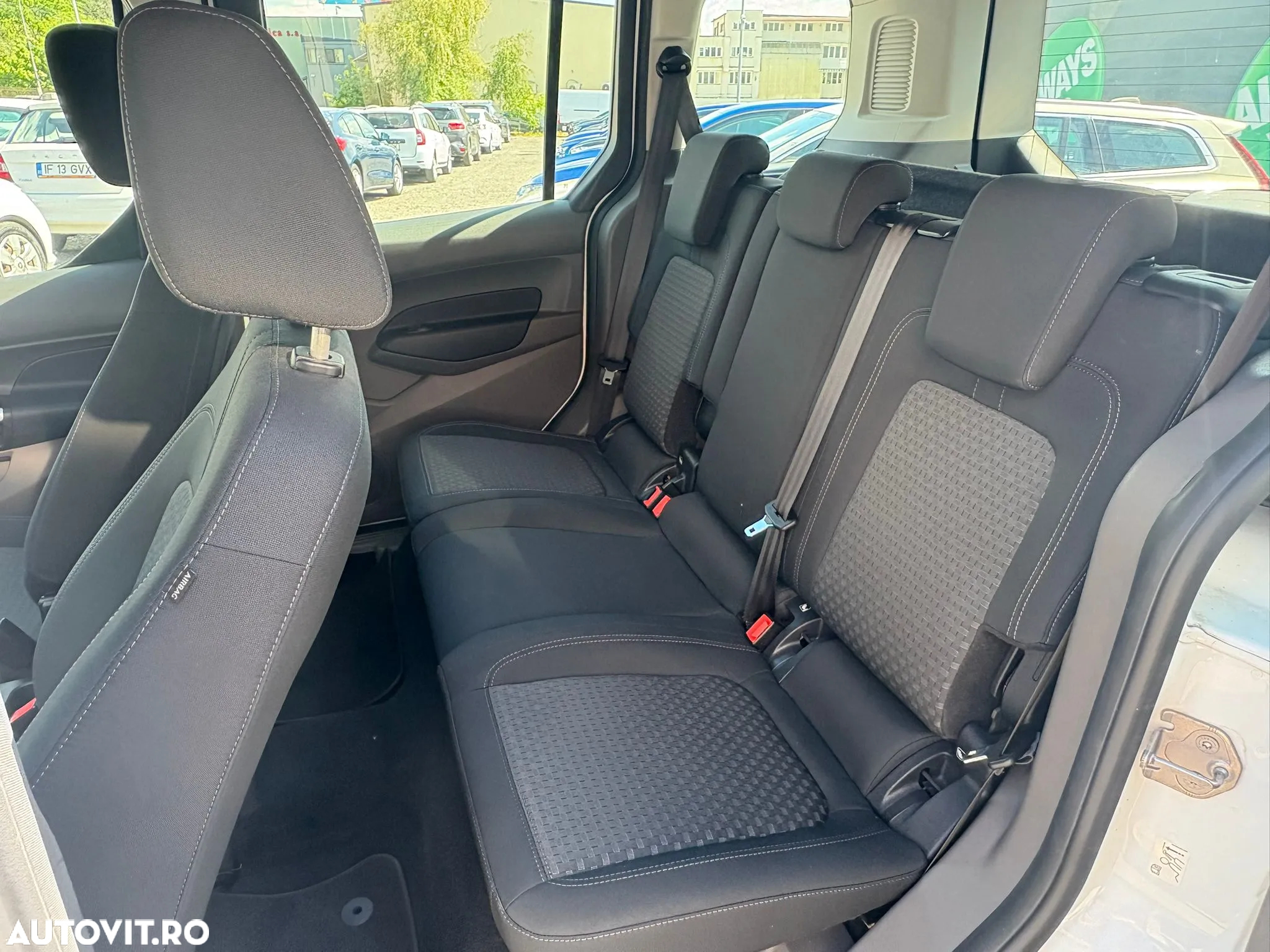 Ford Tourneo Connect 1.5 TDCi SWB (L1) Trend - 6