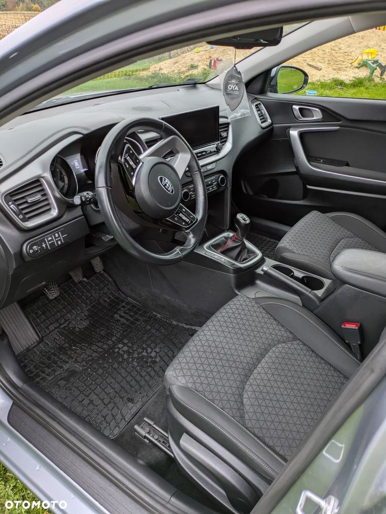 Kia Ceed 1.5 T-GDI M - 7