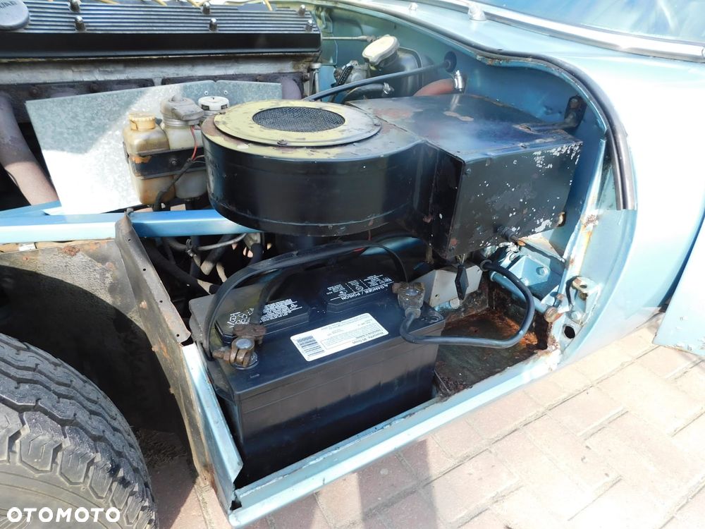Jaguar E-Type - 19