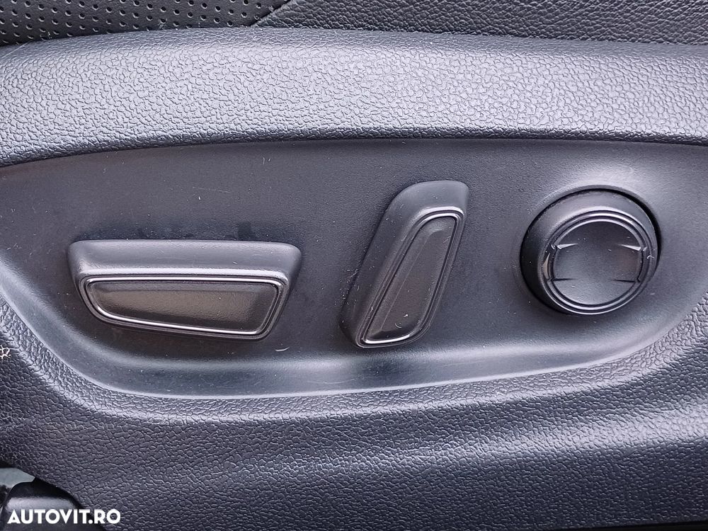 Toyota C-HR 2.0 HSD 184 CP 4x2 CVT C-lassy - 23