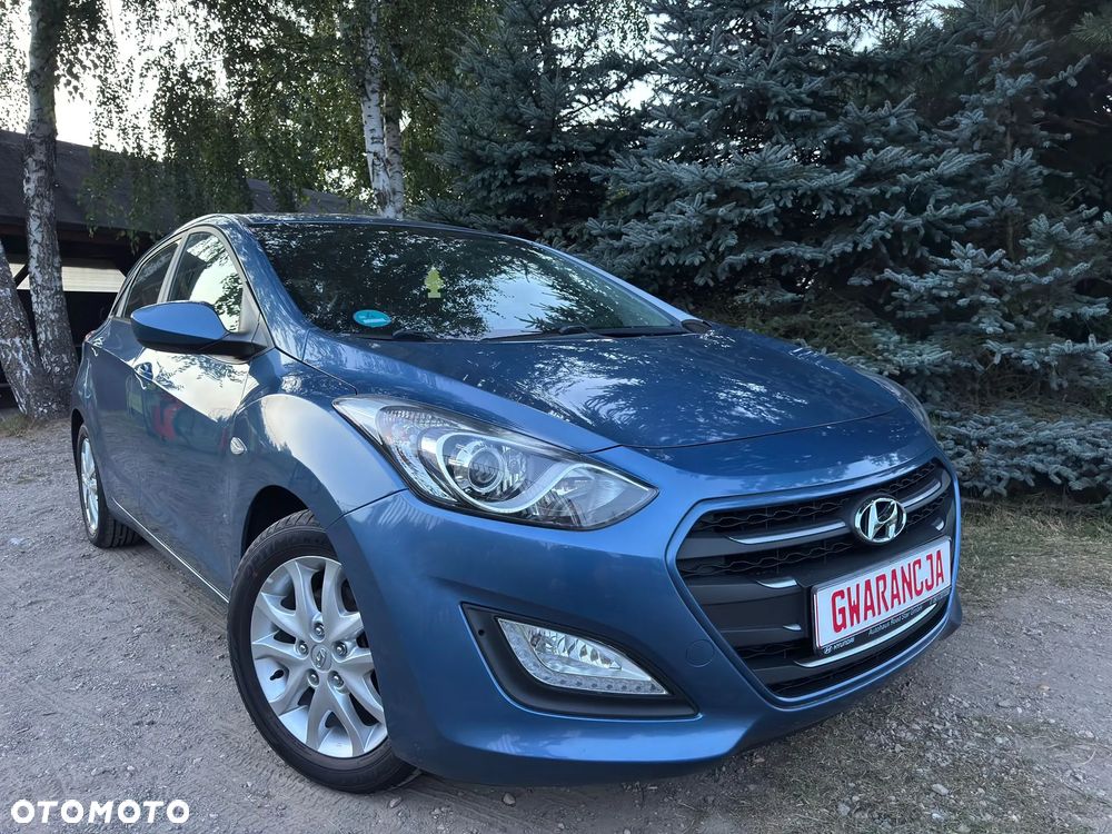 Hyundai i30 blue 1.4 Style - 1