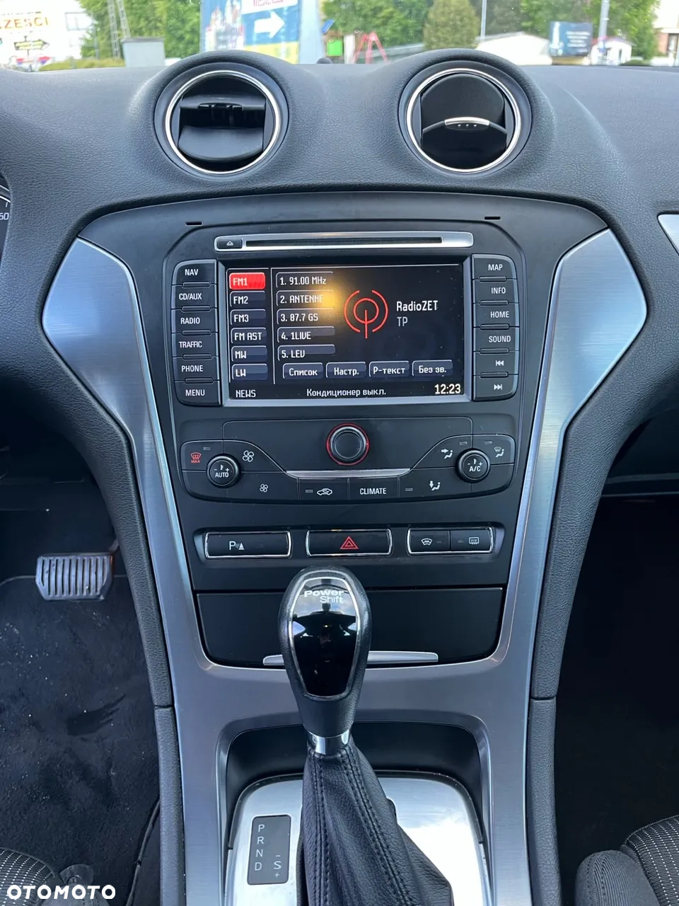 Ford Mondeo - 9