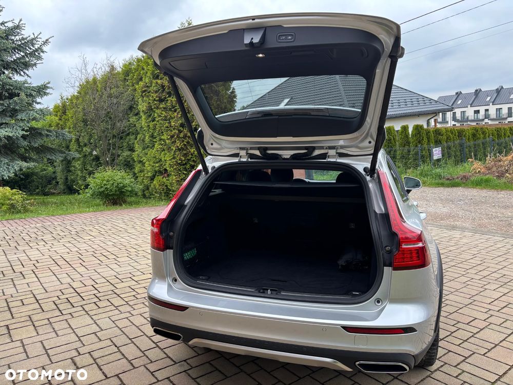 Volvo V60 Cross Country Pro B4 D AWD - 16