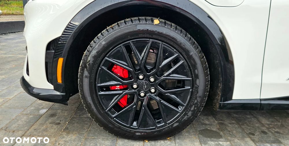 Ford Mustang Mach-E 88 kWh AWD Premium - 13