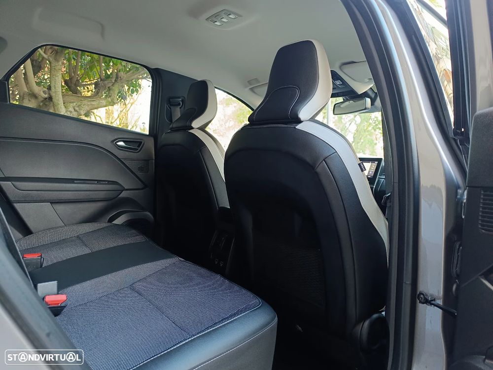 Renault Captur 1.6 E-Tech Plug-In Intens - 29