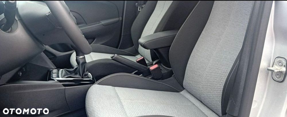 Opel Corsa 1.2 Edition S&S - 6