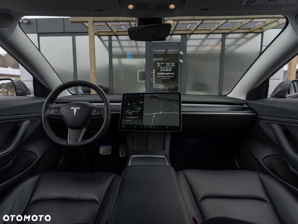 Tesla Model 3 - 15