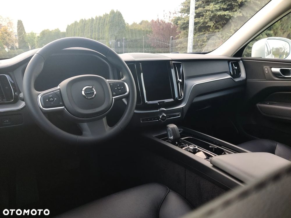 Volvo XC 60 B5 B AWD Core - 8