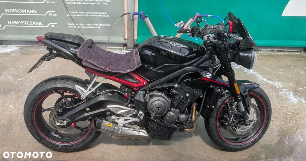 Triumph Street Triple - 3