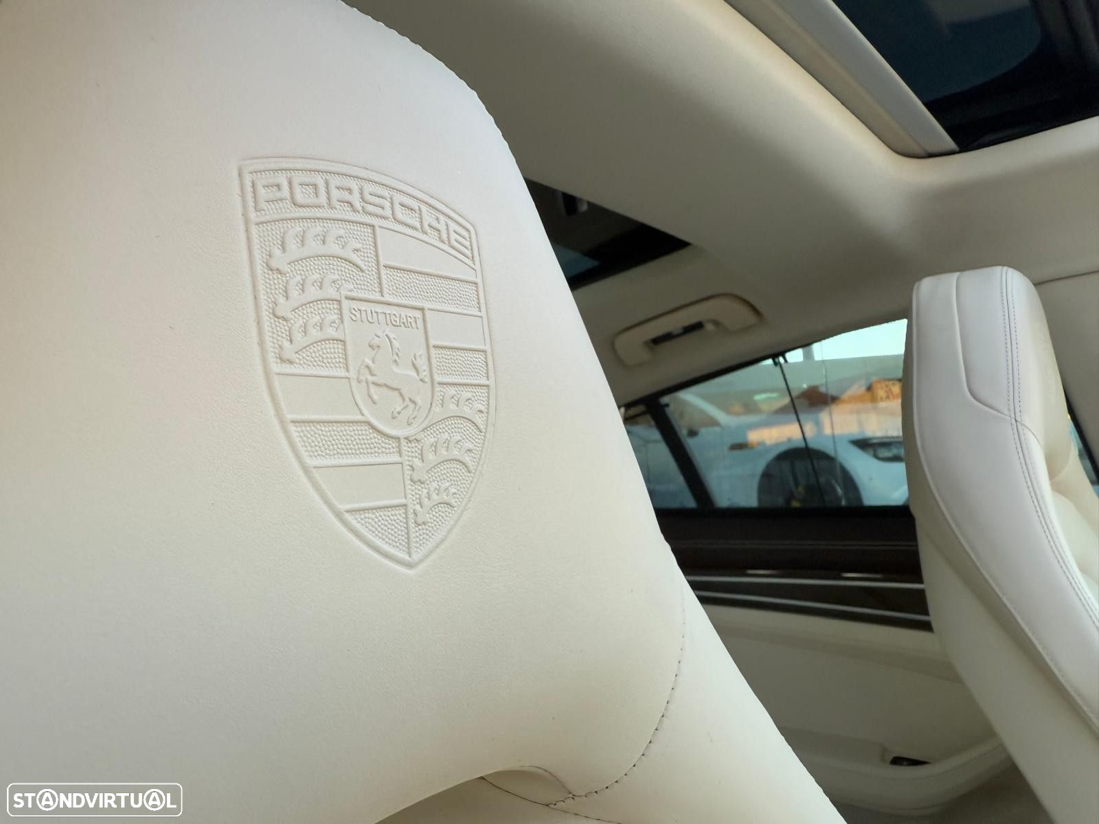 Porsche Panamera 4 E-Hybrid - 42