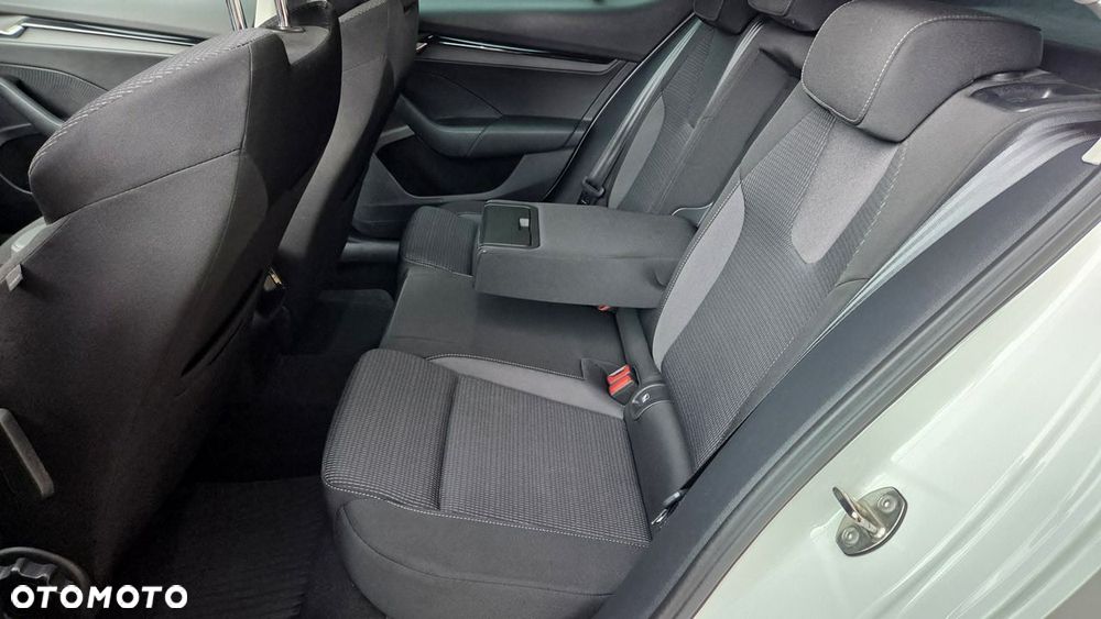 Skoda Octavia 2.0 TDI SCR Ambition DSG - 15