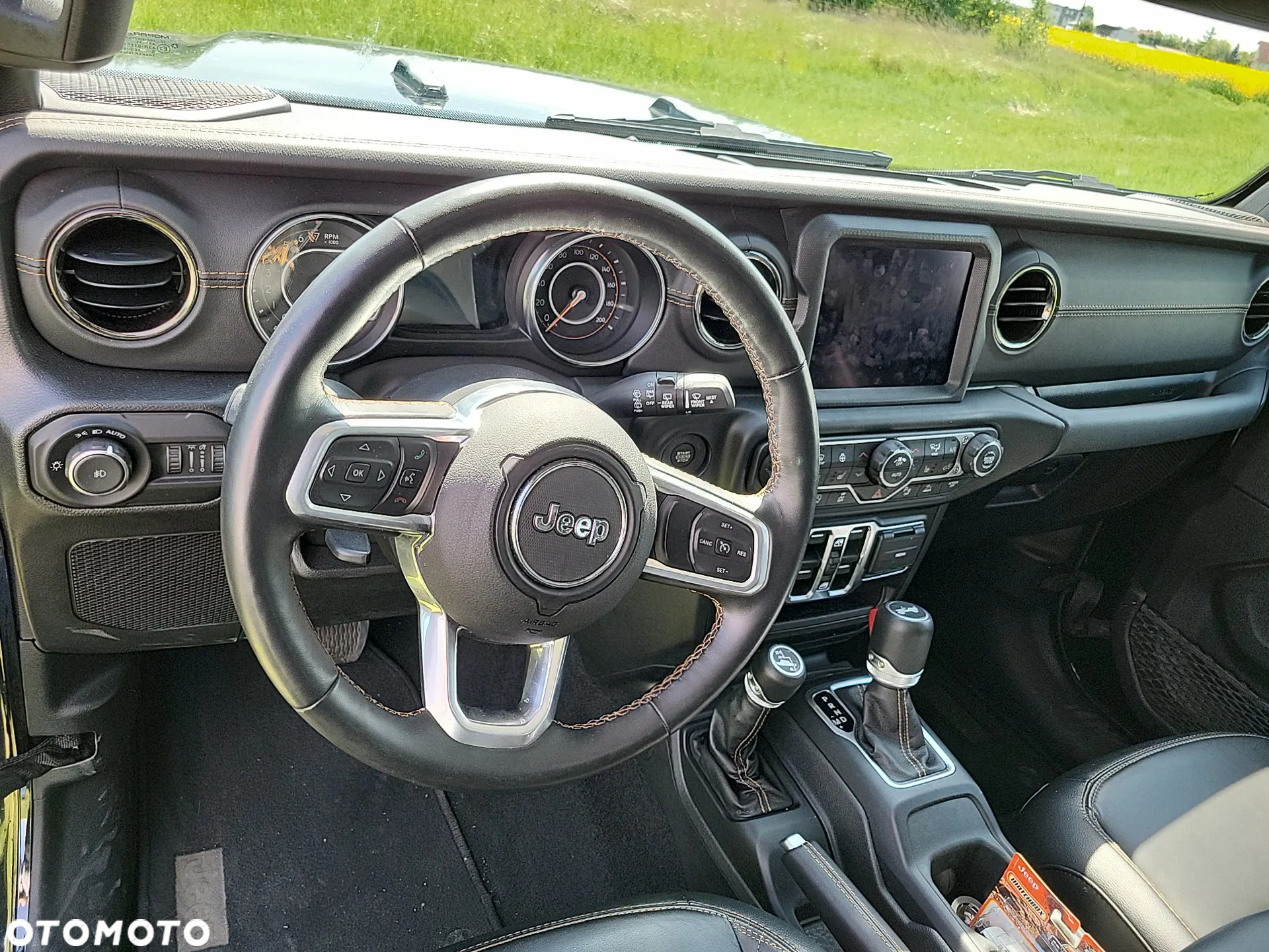 Jeep Wrangler - 12
