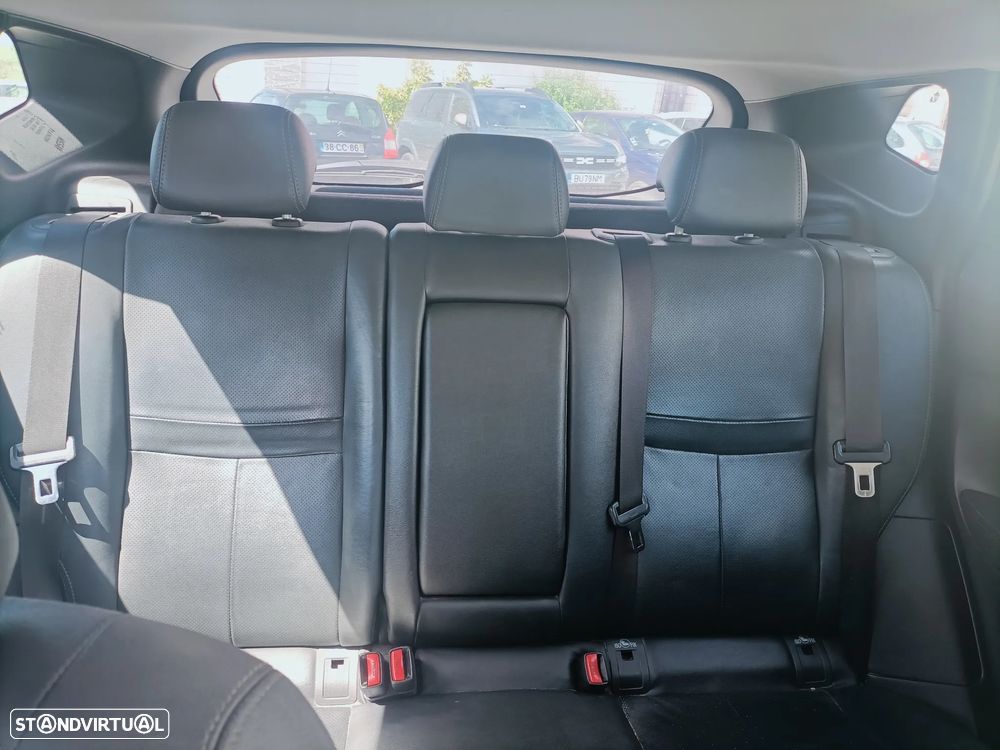 Nissan Qashqai 1.6 dCi Tekna J19 - 5