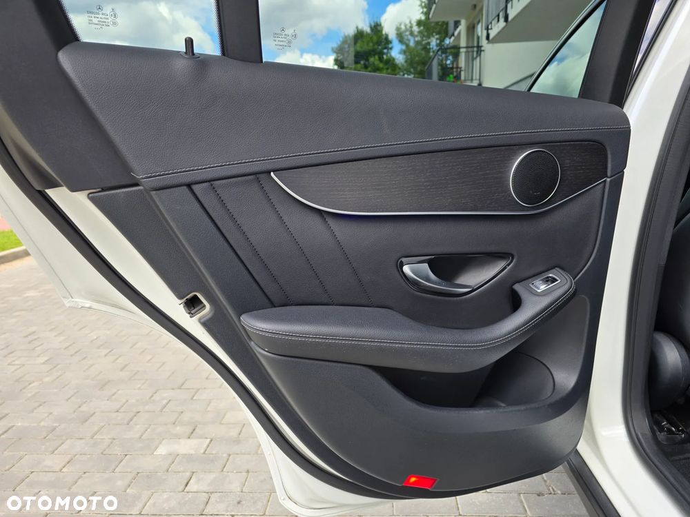 Mercedes-Benz GLC 220 d 4-Matic - 16