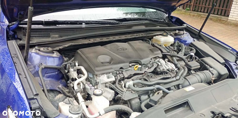 Toyota Camry 2.5 Hybrid Executive CVT - 12