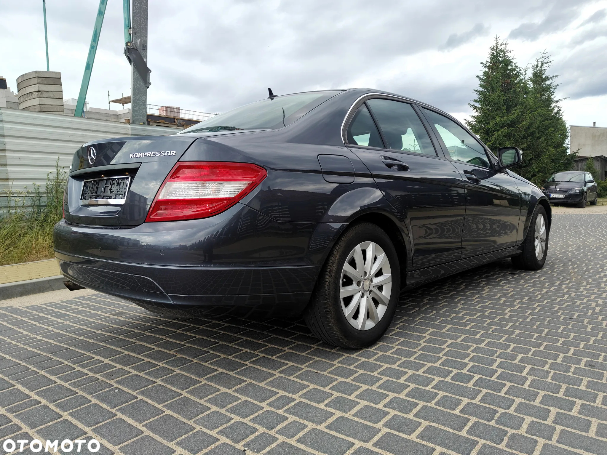 Mercedes-Benz Klasa C 180 BlueEFFICIENCY 7G-TRONIC - 15