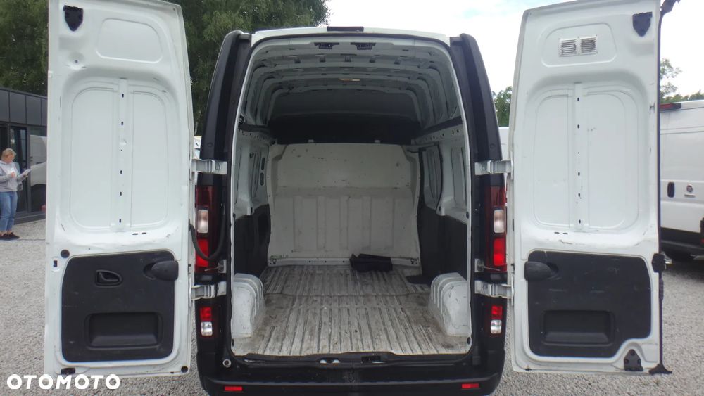 Renault Trafic - 14