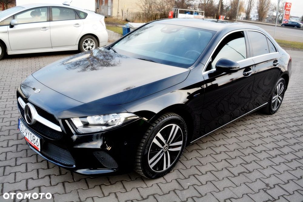 Mercedes-Benz Klasa A 250 e 8G-DCT Edition 2021 - 19