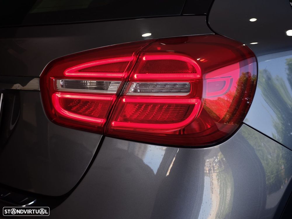 Mercedes-Benz GLA 200 (CDI) d 7G-DCT Urban - 38