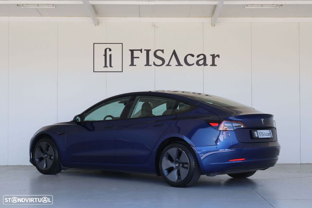 Tesla Model 3 - 8