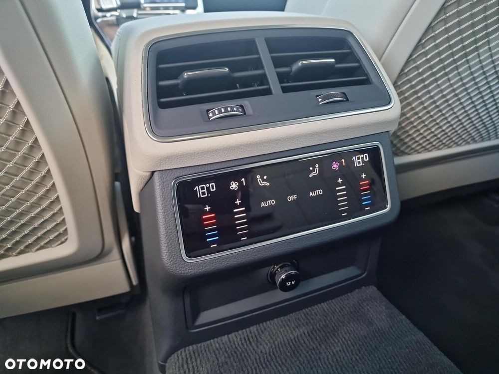 Audi A6 Allroad - 25