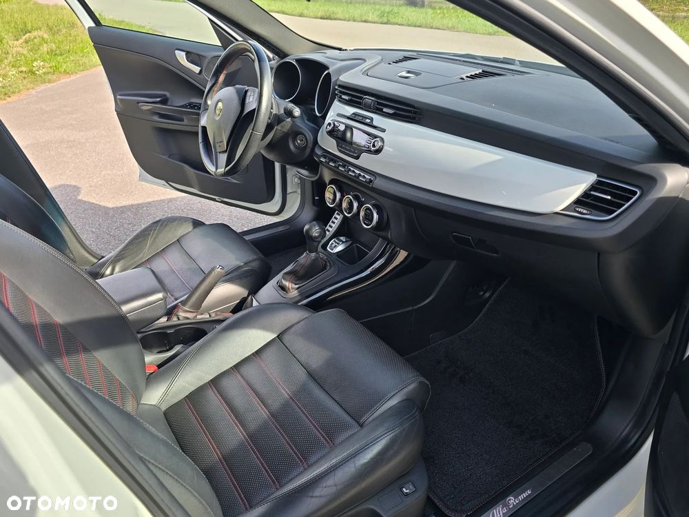 Alfa Romeo Giulietta 1.4 TB MultiAir Distinctive TCT - 10
