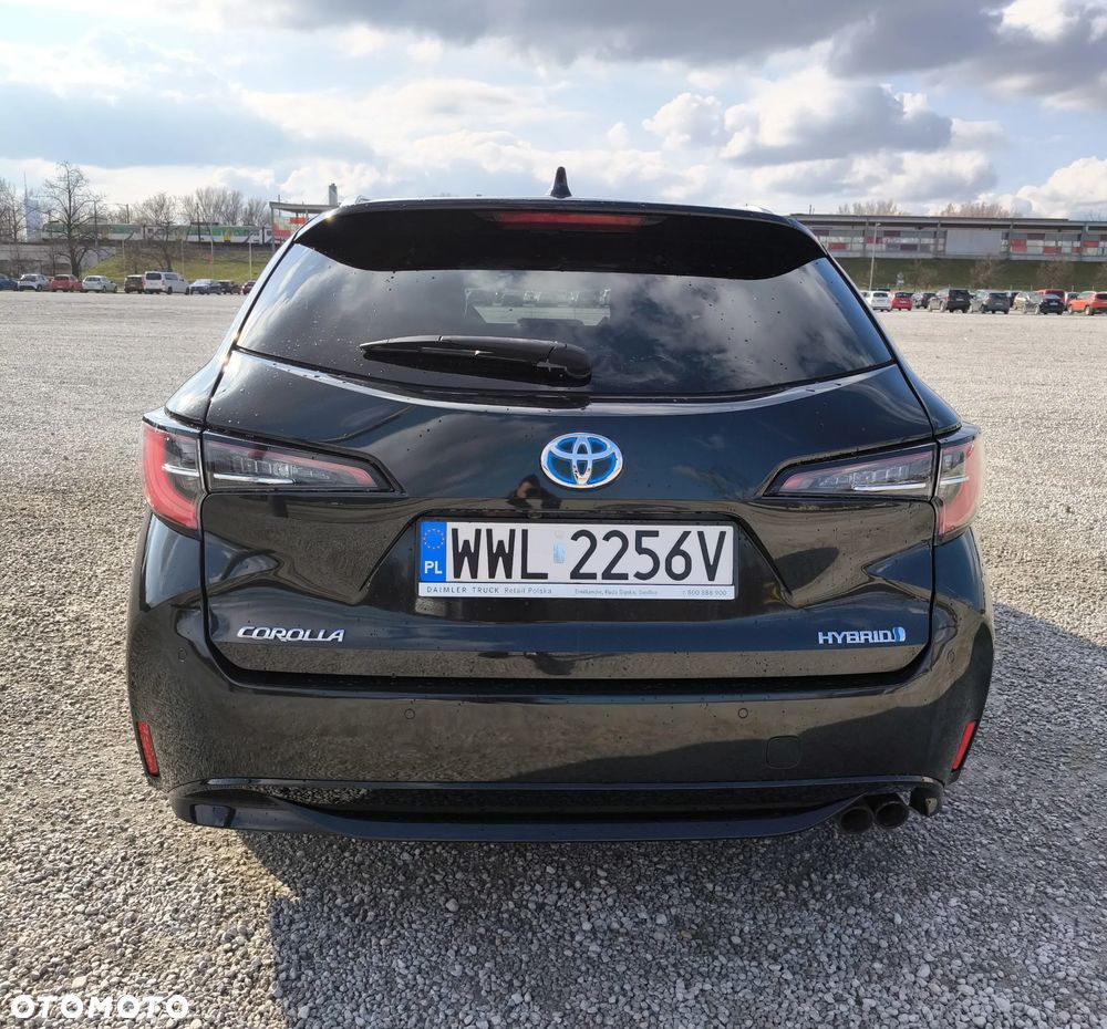 Toyota Corolla 2.0 Hybrid Executive - 6