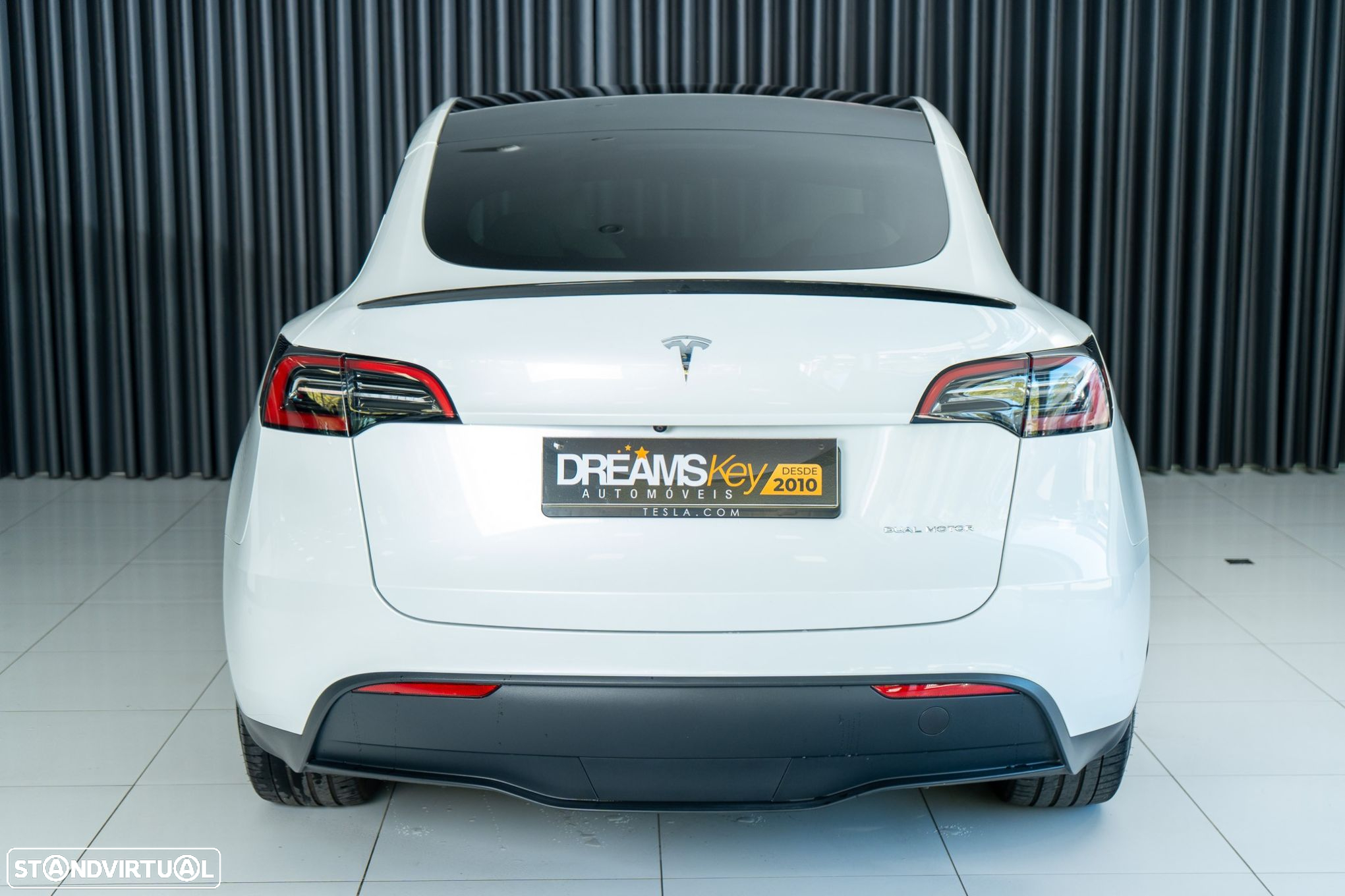 Tesla Model Y Long Range Tração Integral - 2