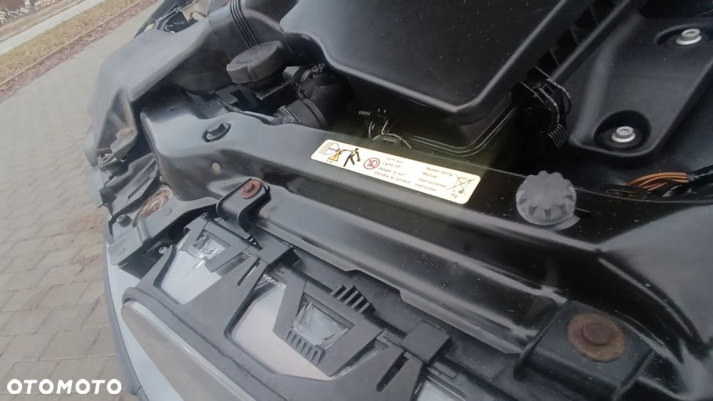 BMW Seria 3 320i - 10