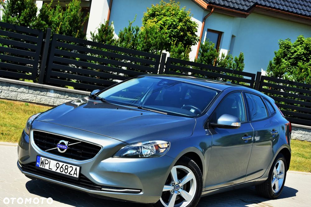 Volvo V40 D2 Momentum - 32