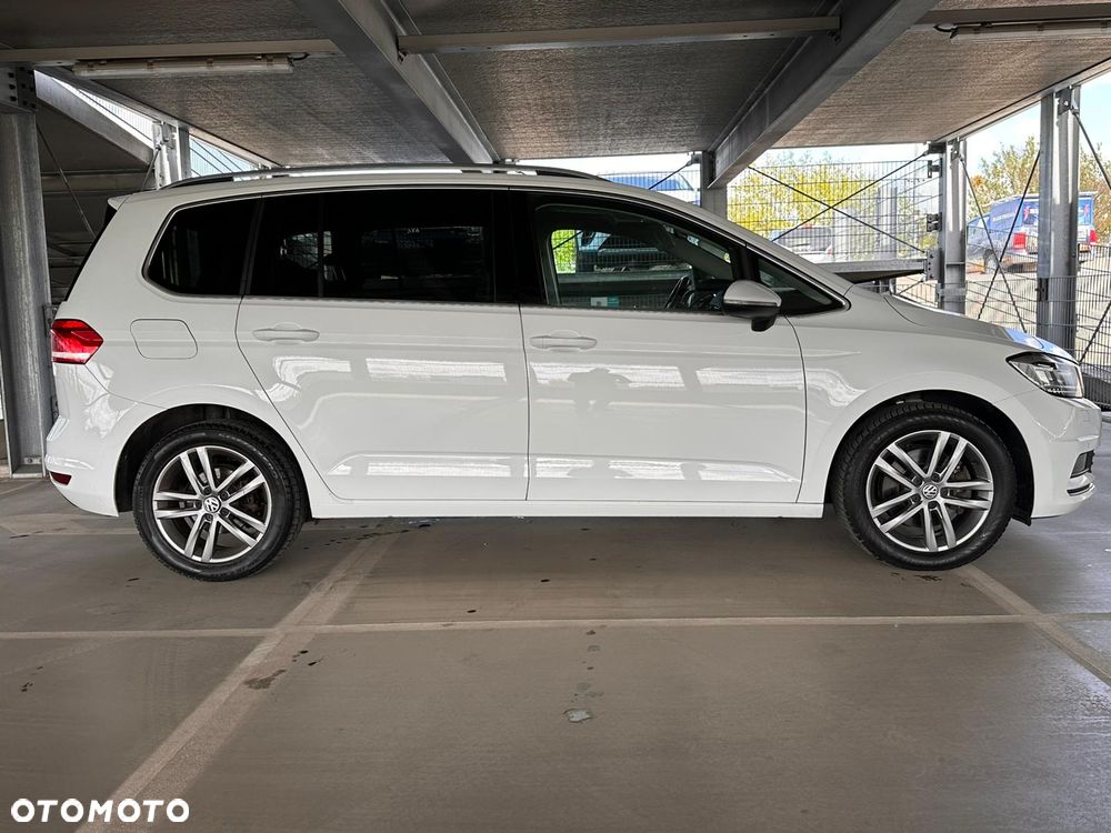 Volkswagen Touran 1.5 TSI EVO Highline DSG - 9