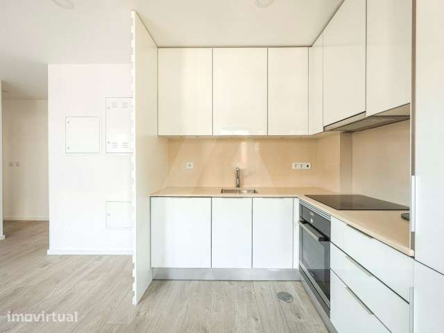 Apartamento T1 semi-novo na Avenida Dr. Lourenço Peixinho - Grande imagem: 3/18
