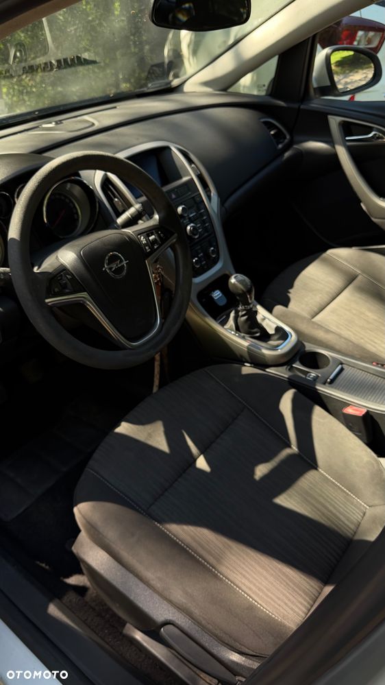Opel Astra - 11