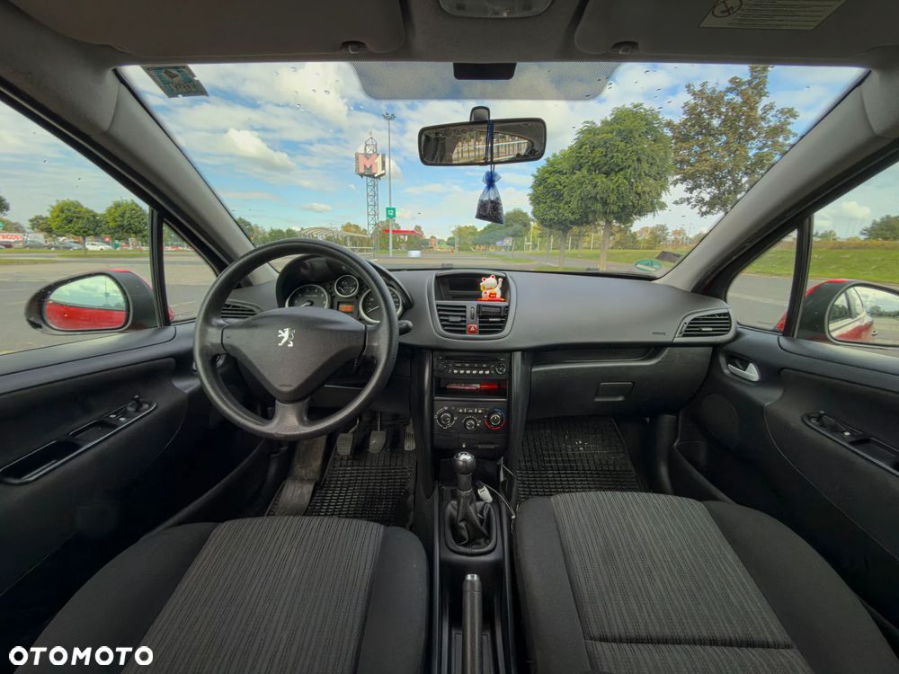 Peugeot 207 - 7
