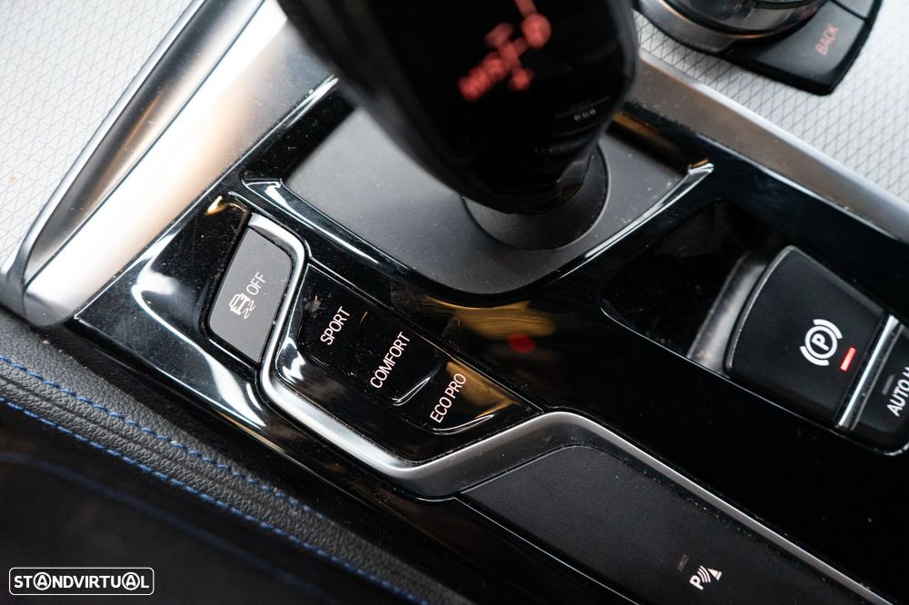 BMW 520 d Pack M Auto - 30