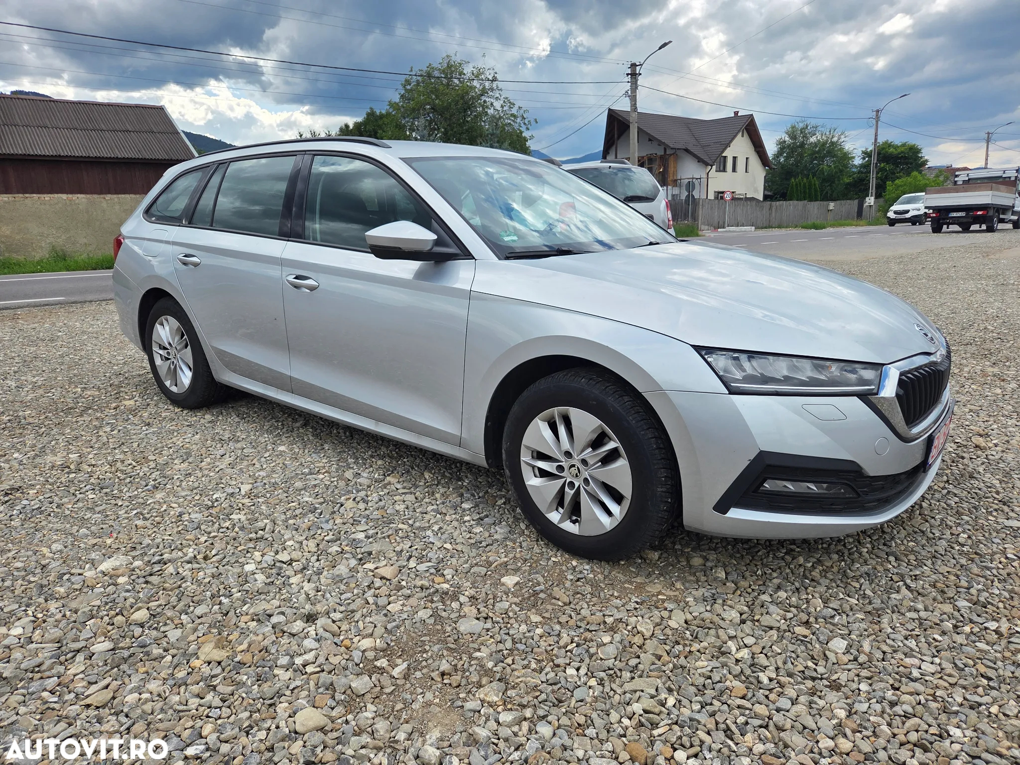 Skoda Octavia 2.0 TDI DSG Ambition - 3
