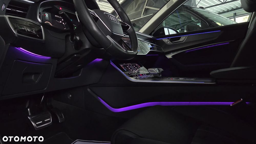 Audi A6 Avant 55 TFSI e quattro S tronic S line - 28